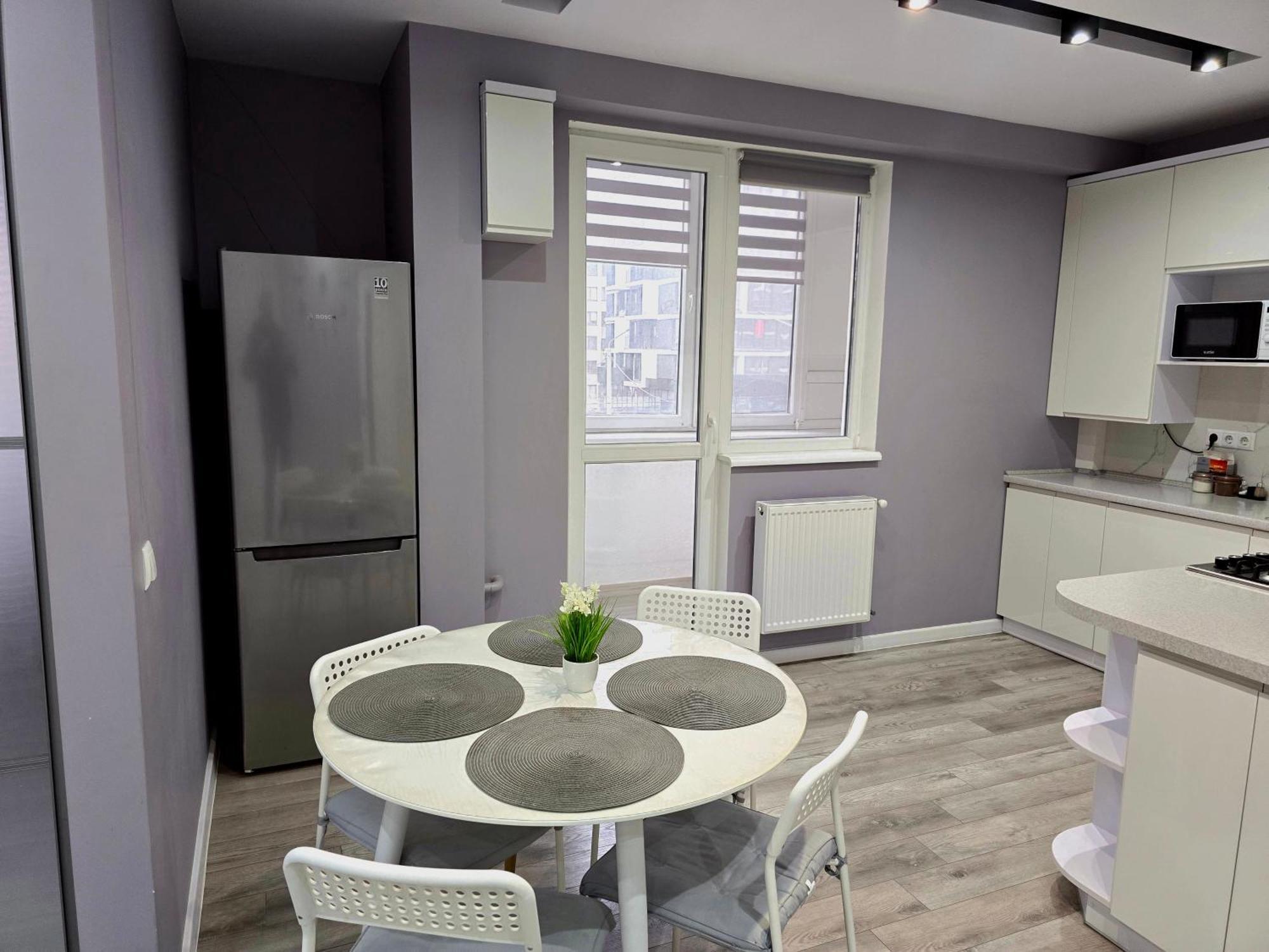 Premium Apartment On Belvedere Ιβανό-Φρανκίβσκ Εξωτερικό φωτογραφία